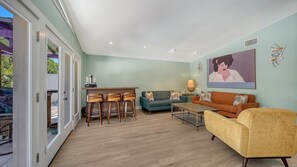 Smart TV - Relax & Recharge - Private Pool Oasis Near Beach & St. Armands Circle, Pet Friendly (Sarasota)