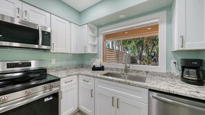 Fridge, microwave, oven, stovetop - Relax & Recharge - Private Pool Oasis Near Beach & St. Armands Circle, Pet Friendly (Sarasota)
