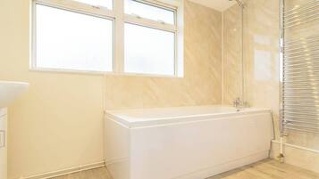 Shared Dormitory, 1 Bedroom | Bathroom