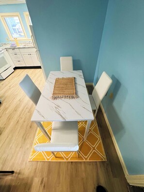 Dining - GREENKEY BEACH MOTEL (New Port Richey)