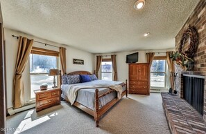 2 bedrooms, iron/ironing board, free WiFi, bed sheets - Adorable 2-bedroom condo in tranquil Winter Park Colorado. (Winter Park)