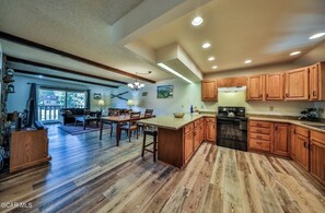 Interior - Adorable 2-bedroom condo in tranquil Winter Park Colorado. (Winter Park)