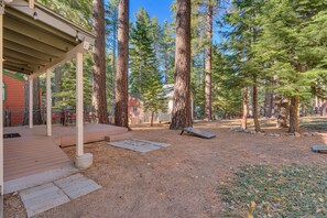 Terrace/patio - Charming Tahoe Hideaway with Sunny Spaces, Fireplace & Outdoor Lounge | Brightwood Retreat (South Lake Tahoe)
