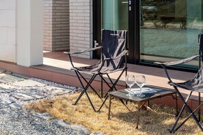 Basic Room, 1 Bedroom (Room 1 – Private Suite with Jacuzzi) | 1 bedroom, free WiFi - Hongcheon Yeoyoochae Pension (Hongcheon)