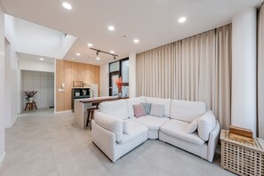 Basic Room, 1 Bedroom (Room 1 – Private Suite with Jacuzzi) | 1 bedroom, free WiFi