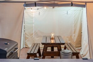 1 室のベッドルーム、WiFi (無料)