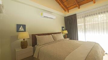 1 bedroom, in-room safe, travel crib, free WiFi