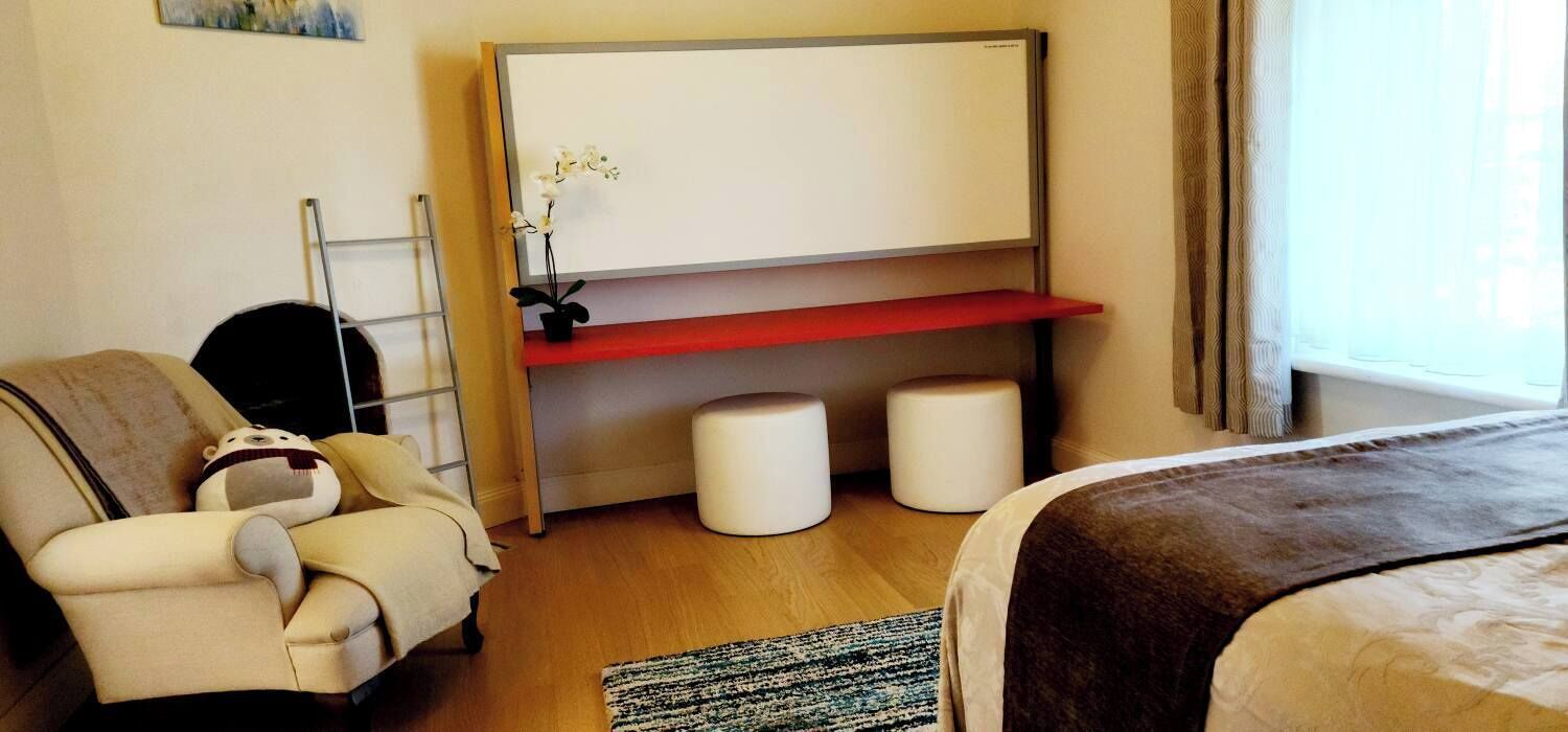 Fer et planche à repasser, draps fournis