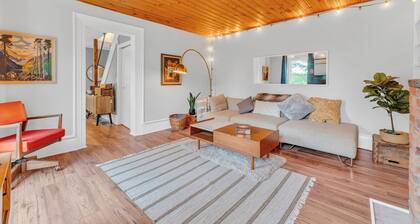 Cozy PEC Retreat w/ Private Hot Tub - Peaceful Winter & Spring Stay