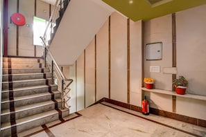 House | Interior - Collection O Nscb International Airport (Barakpur)
