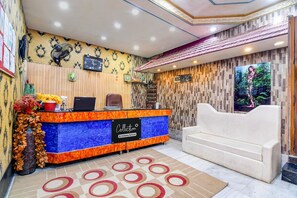 House | Reception - Collection O Nscb International Airport (Barakpur)