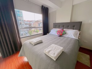 Iron/ironing board, WiFi, bed sheets - Cozy 2-bedroom apartment in Cusco, near the city center. (Cusco)