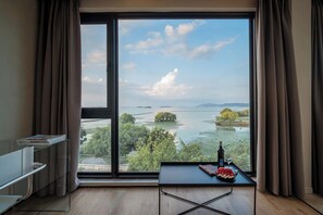 Signature-Suite, Seeblick | Blick auf den See