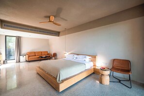 Superior Double Room, Lake View | Minibar, individually decorated, individually furnished - CLOUD RETREAT (Suzhou)