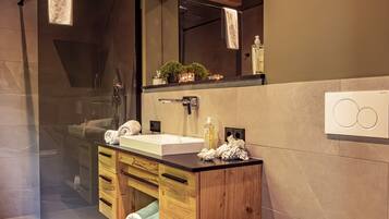 Chalet | Badezimmer | Handtücher
