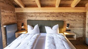 Chalet | 3 kamar tidur dan dilengkapi dengan perabotan berbeda-beda