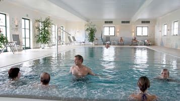 Chalet | Kolam renang | Kolam renang indoor dan kolam renang outdoor