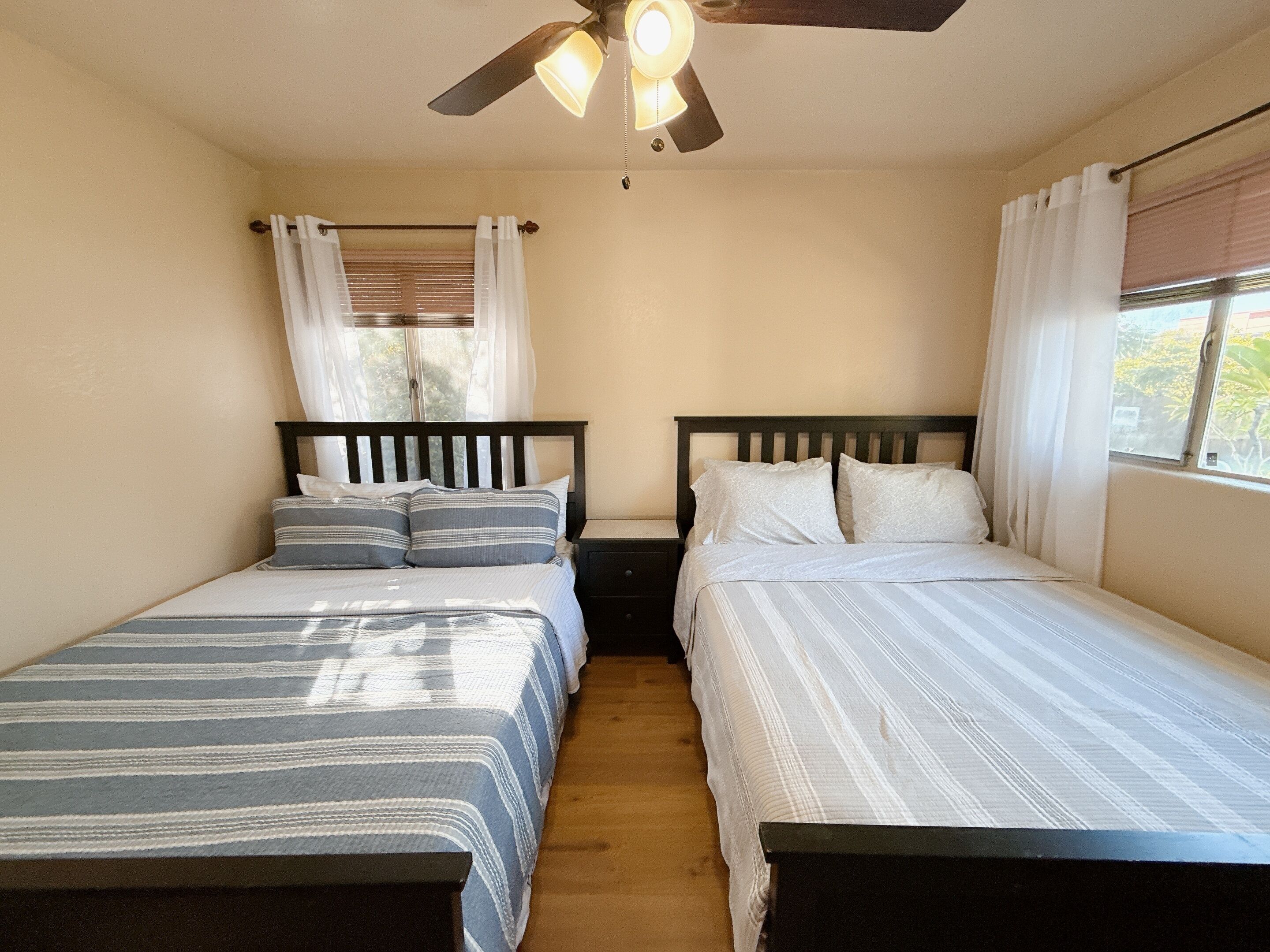 Iron/ironing board, WiFi, bed sheets
