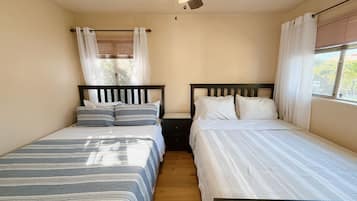 Iron/ironing board, WiFi, bed sheets