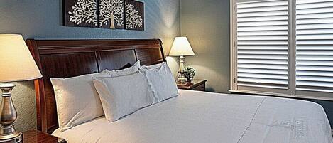 Iron/ironing board, WiFi, bed sheets