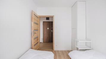 Fer et planche à repasser, Wi-Fi, draps fournis