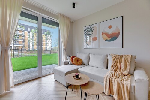 Ptasia 55 Prestige Apartment with Garden