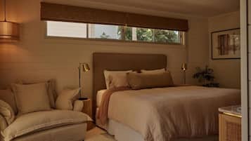 Soundproofing, iron/ironing board, free WiFi