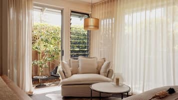 Petite Private Plunge Pool