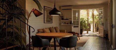 Main Classic | Living area