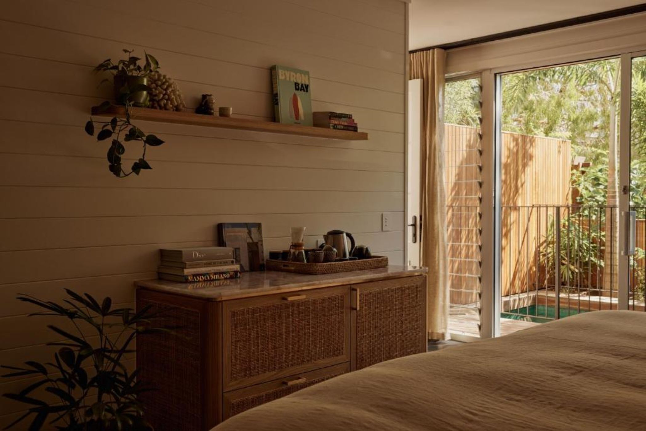 Luxury Private Plunge Pool | Soundproofing, iron/ironing board, free WiFi