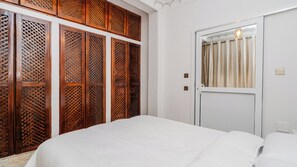 1 bedroom, WiFi, bed sheets - Cozy Studio 5min to merkala beach Central tangier (Tangier)