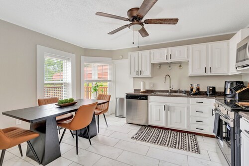 Fantastic 3-bedroom apartment with AC in welcoming Collegedale