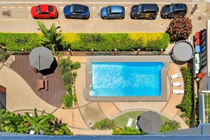 Pool - Studio 909 - Ocean views on the seafront (North Ward)