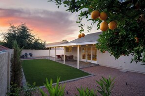 Exterior - Modern Mesa Retreat – Gym, Arcade & Fire Pit (Mesa)