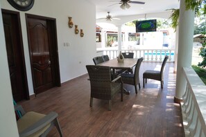 Outdoor dining - Casa de Campo en San Jose de Río Tinto, Catacamas. (Catacamas)