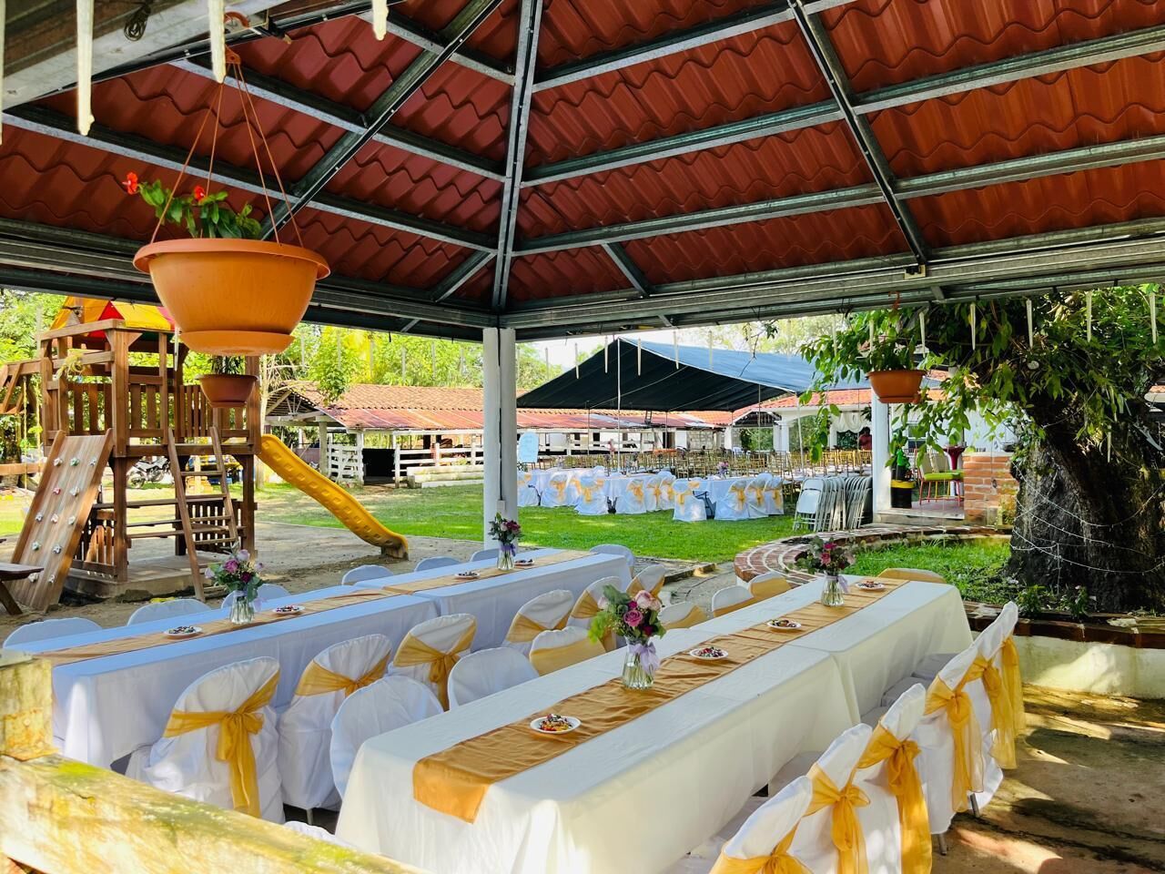 Espace banquet en plein air