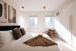 Room - Exclusive Midtown Luxury | Step From Times Square! (New York)