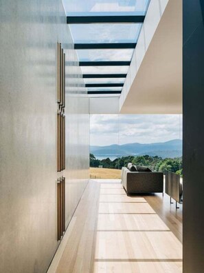 Interior - Triptych - The Blunt House (Tasman)