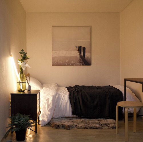 4min from Hongdae Univ Station/Seoul/4bed/3room