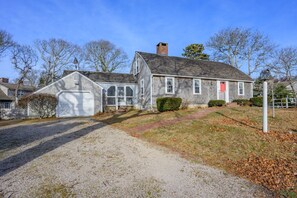 Exterior - Relaxing Cape Escape Near Beaches and Local Eats (Harwich Port)