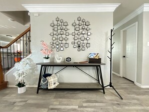 Interior - The Glampstead Retreat - BMT - SixFlags -SeaWorld - La Cantera (San Antonio)