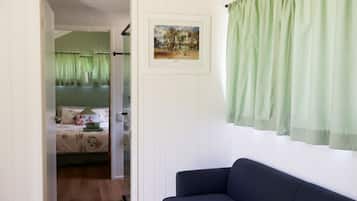 House, 1 Bedroom | Living area