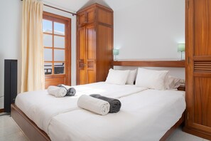Desk, iron/ironing board, free WiFi, bed sheets - Lanzahost “Casa Campagnolo” (Playa Honda)