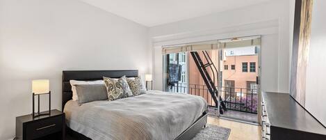 Silitysrauta/-lauta, Wi-Fi, vuodevaatteet