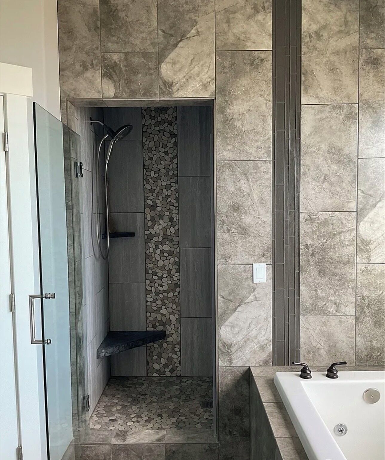 Shower, jetted bath, hair dryer, towels