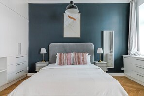 Iron/ironing board, WiFi, bed sheets - Blueground | Landstraße, balcony, nr Belvedere (Vienna)