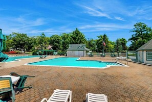 Pool - Poconos Lake Retreat Fire Pit + Game Room + Dog Friendly + Lake Access (Stroud Township)