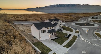 Utah County Lake View Retreat