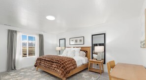 3 soverom, strykejern/-brett, wi-fi og sengetøy