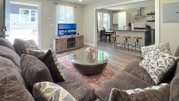 Unclassified image, 1 of 13, button - 4 miles to Mercedes Benz Stadium-Sleeps 4-Best Value ATL STAY (Atlanta)